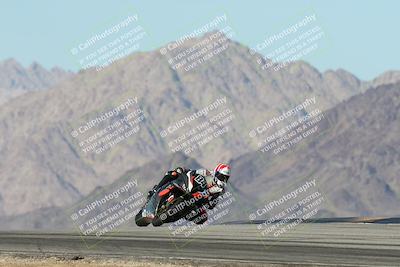 media/Dec-01-2025-Moto Forza (Mon) [[2daa91e15f]]/1-Advanced Group/Session 4 Turn 9/